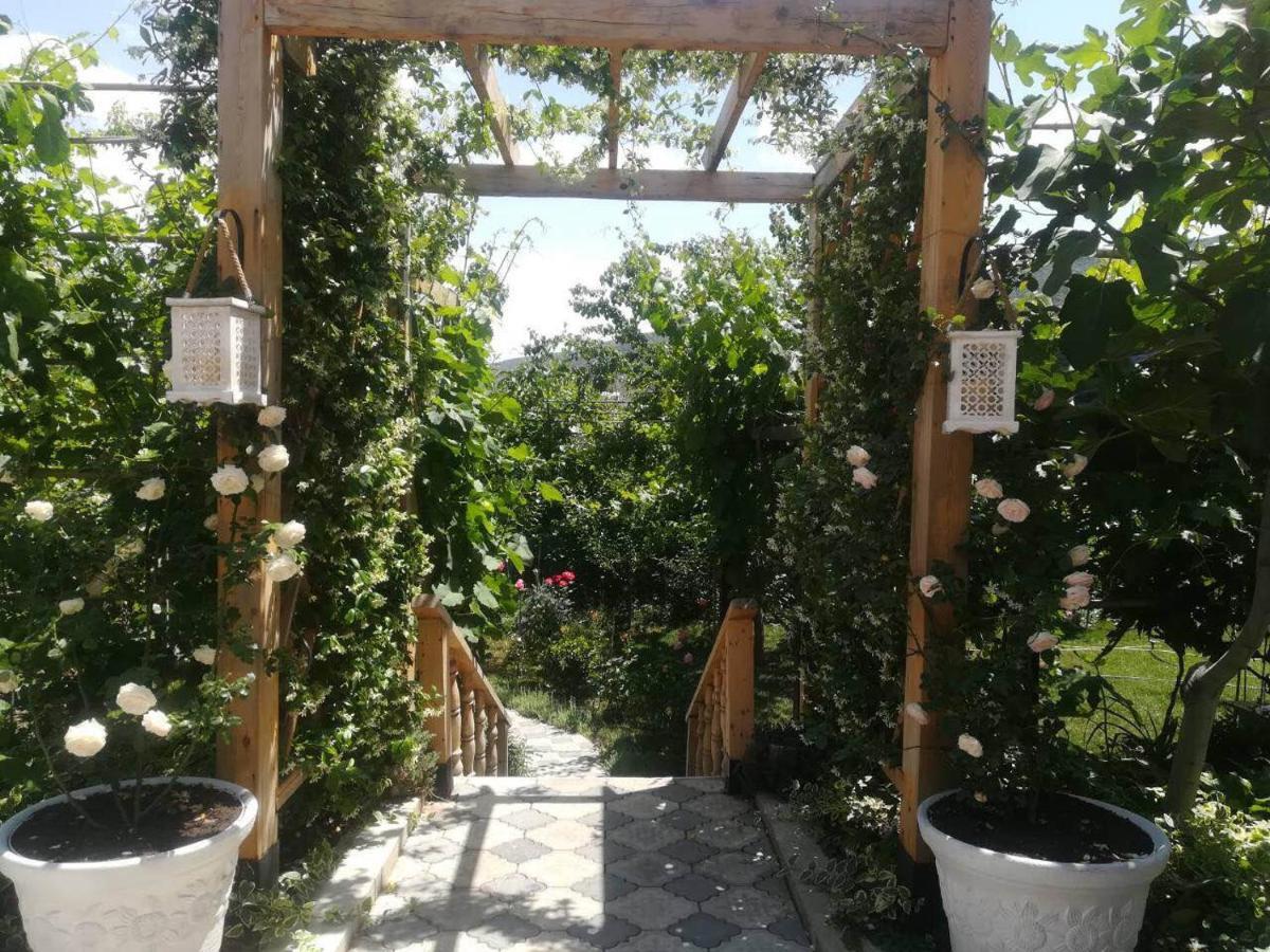 My Garden Tbilisi Exterior foto